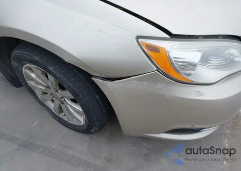 2013 Chrysler 200 Limited z USA, uszkodzony, nr VIN 1C3CCBCG6DN718898